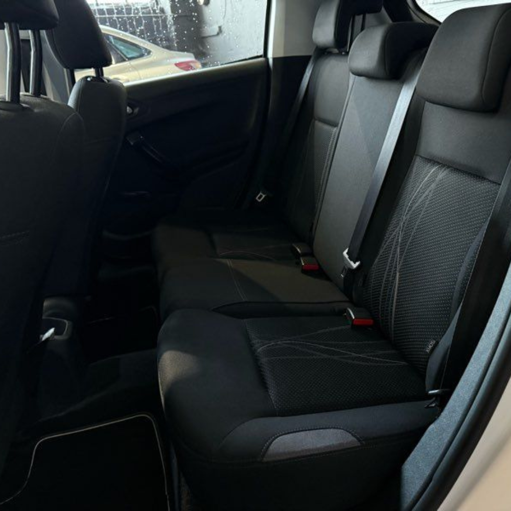 Peugeot 208 1.4 HDI Active – Boîte Auto – 1ère main – Toit panoramique – 112 300 km