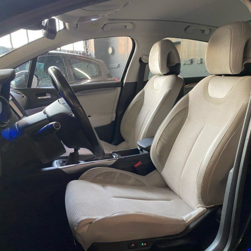 Citroën C4 1.6 HDI Exclusive – 110 ch – Toit panoramique – GPS – Sièges massants – 146 000 km