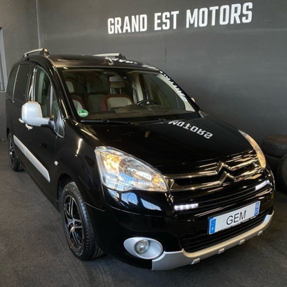 Citroën Berlingo 1.6 HDI Silver Edition – 112 ch – 152 300 km – Suivi d’entretien complet – Distribution à jour – Attelage – Toit panoramique – Garantie