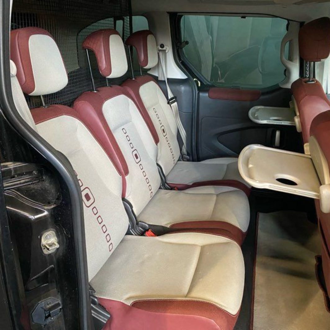 Citroën Berlingo 1.6 HDI Silver Edition – 112 ch – 152 300 km – Suivi d’entretien complet – Distribution à jour – Attelage – Toit panoramique – Garantie