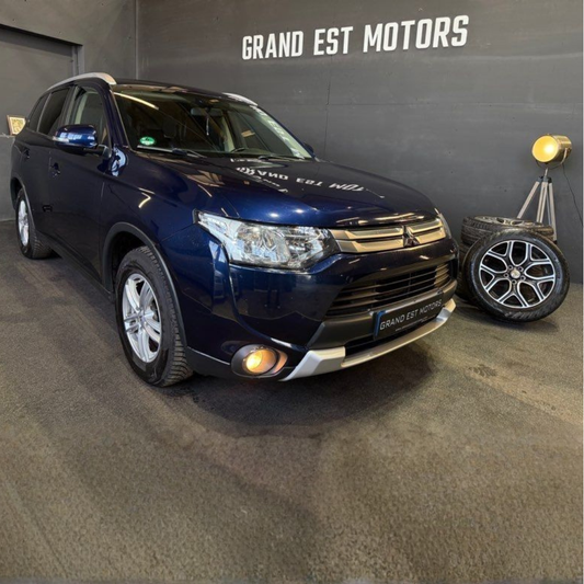 Mitsubishi Outlander 2.2 DI-D Plus 4WD – 150 ch – 7 places – 188 500 km – Suivi d’entretien complet – Caméra de recul – GPS – Attelage – Garantie