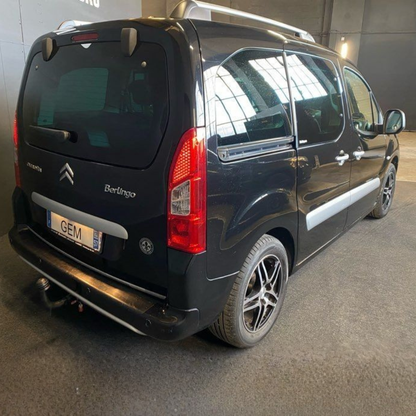 Citroën Berlingo 1.6 HDI Silver Edition – 112 ch – 152 300 km – Suivi d’entretien complet – Distribution à jour – Attelage – Toit panoramique – Garantie