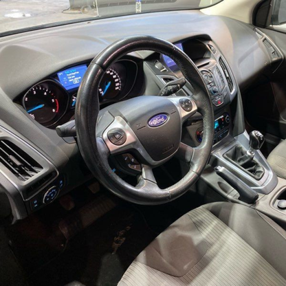 Ford Focus 1.6 TDCI Titanium – 115 ch – Carnet d’entretien complet – Attelage – Bluetooth – Climatisation bizone – 149 349 km – Garantie