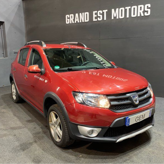 Dacia Sandero Stepway 0.9 TCe Ambiance – 90 ch – 83 100 km – Carnet d’entretien complet – CT 2027 – Garantie – Reprise possible